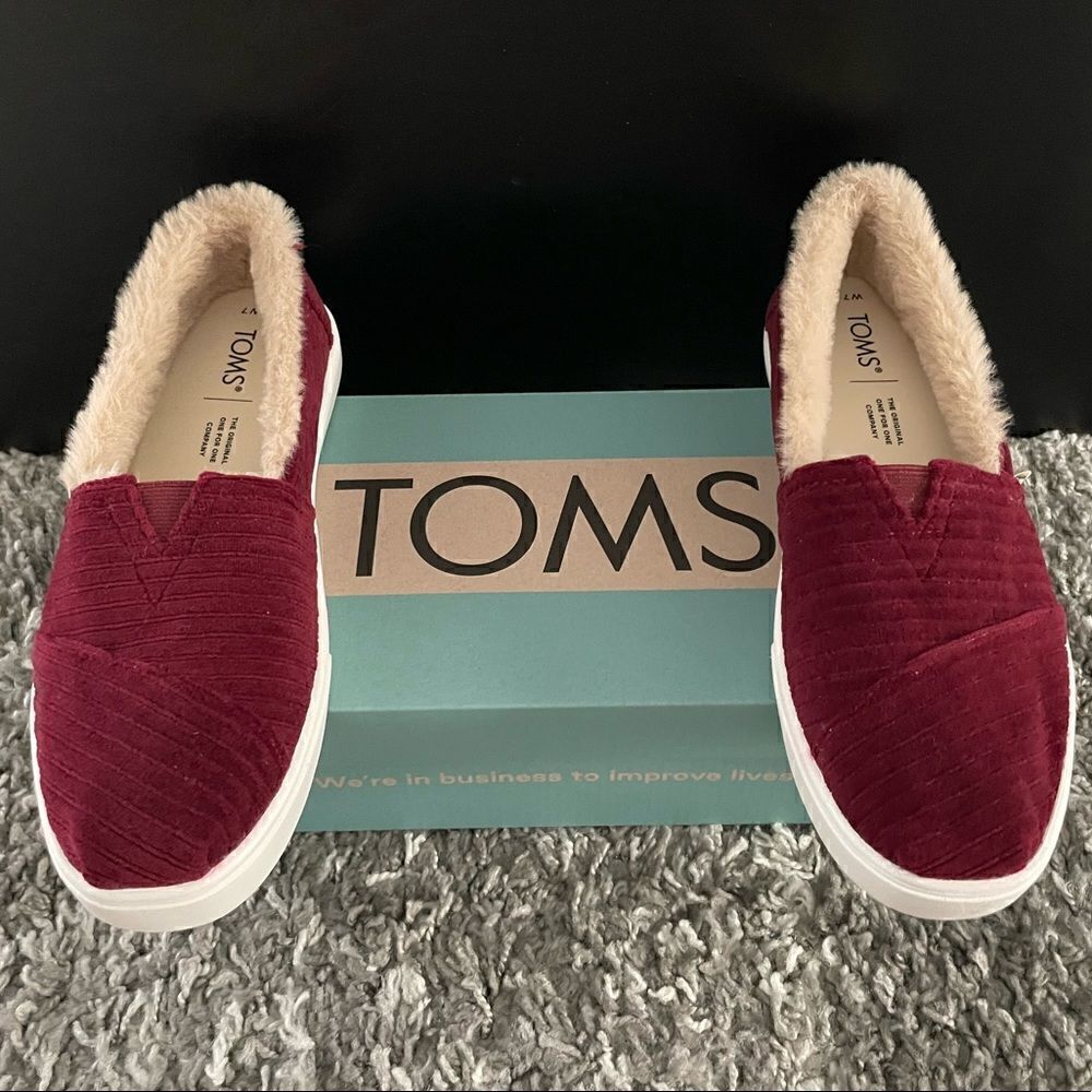 NIB TOMS Alpargata Cupsole Slip On Shoes